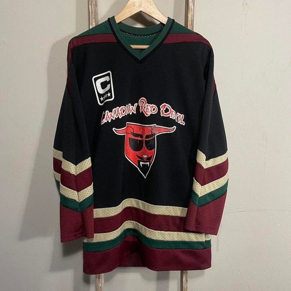 USA‎ Made Canadian Red Devil Hockey Jersey size Small